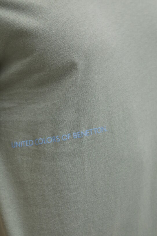 United Colors of Benetton t-shirt piżamowy bawełniany zielony 30964M01W