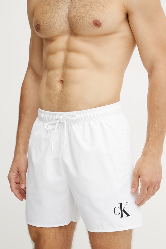 Calvin Klein fürdőnadrág KM0KM01101 fehér SS25