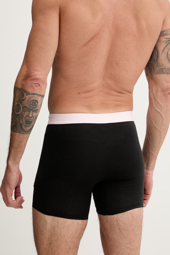 Calvin Klein Underwear bokserki męskie z bawełną 3-pack LV00NB4394 czarny