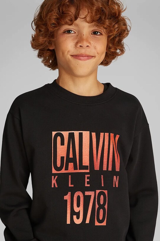 Calvin Klein Jeans gyerek melegítőfelső pamutból pamut fekete IB0IB02463.PPYA