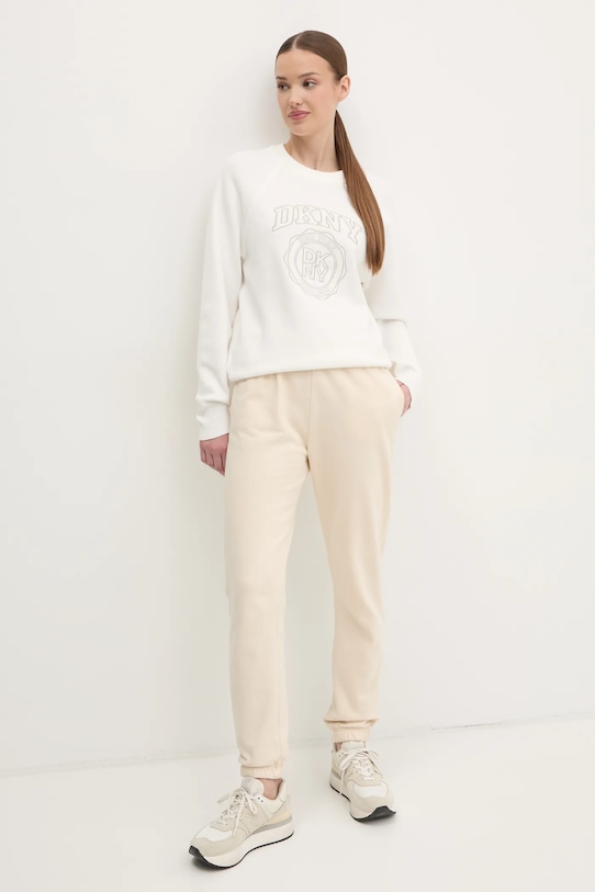 Памучен пуловер Dkny DP5R6022 бял SS25