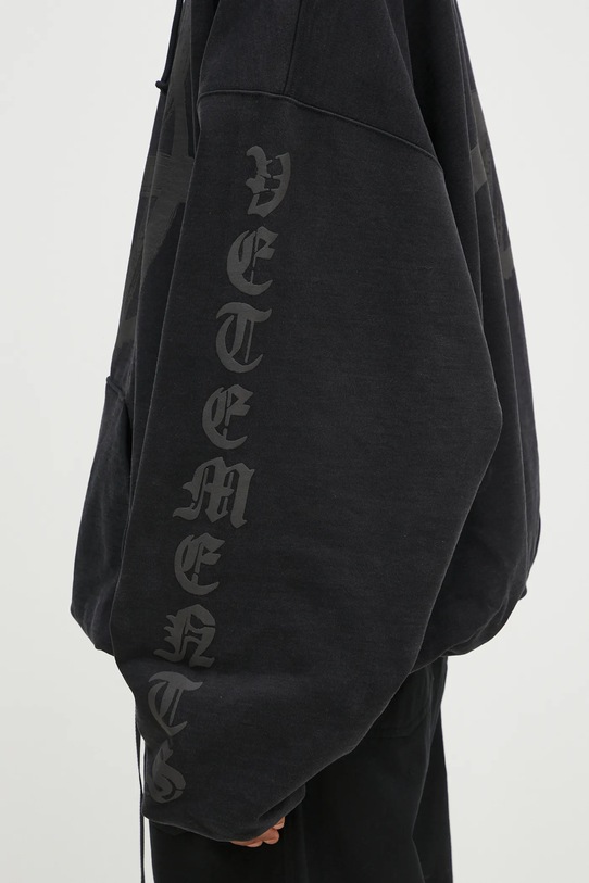 Bavlnená mikina VETEMENTS Double Anarchy Cropped Boxy čierna UA66HD630B