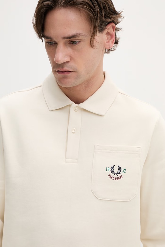 Fred Perry bluza bawełniana beżowy M9846.560