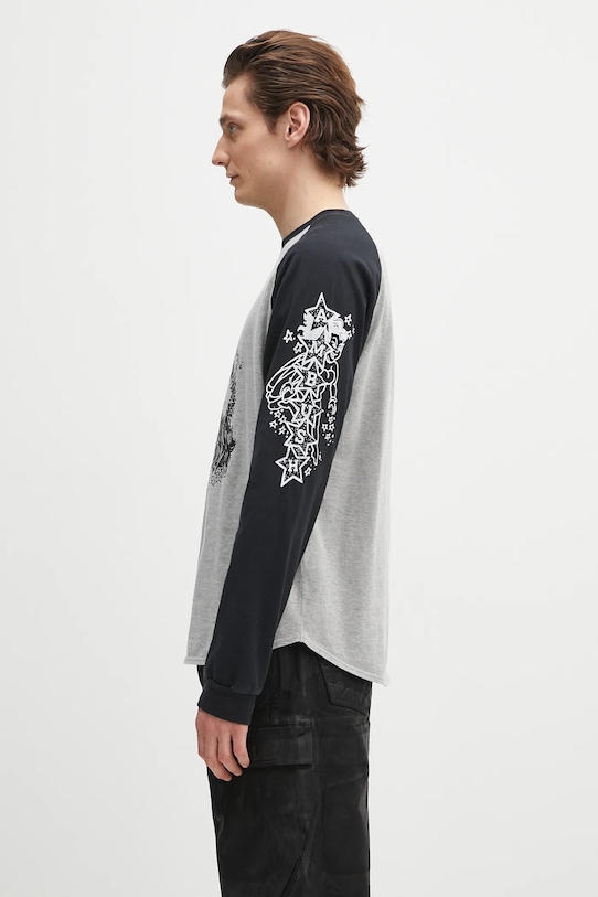 Bavlněné tričko s dlouhým rukávem AMBUSH Raglan L/S T-Shirt 12115325 šedá SS25