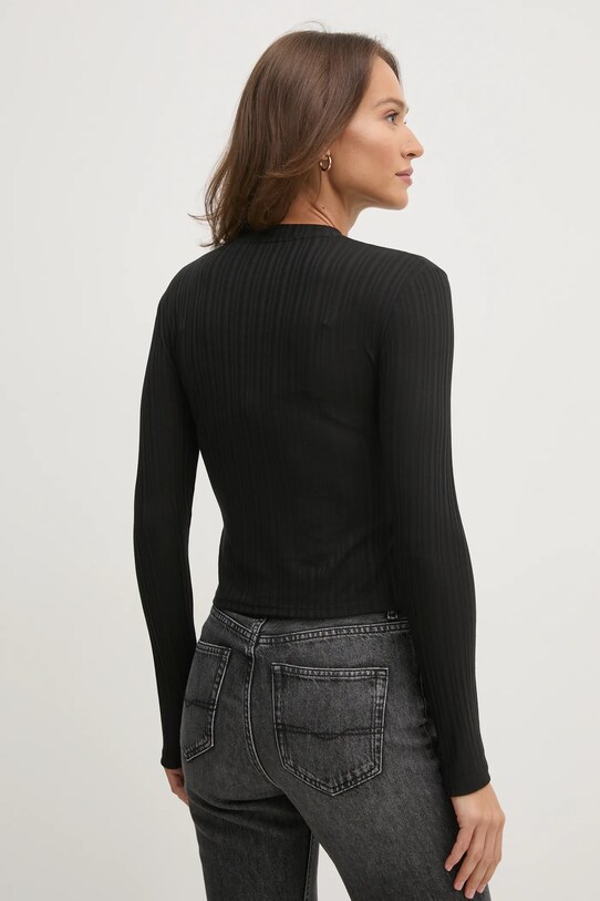 Одяг Лонгслів Calvin Klein Jeans J20J224755 чорний