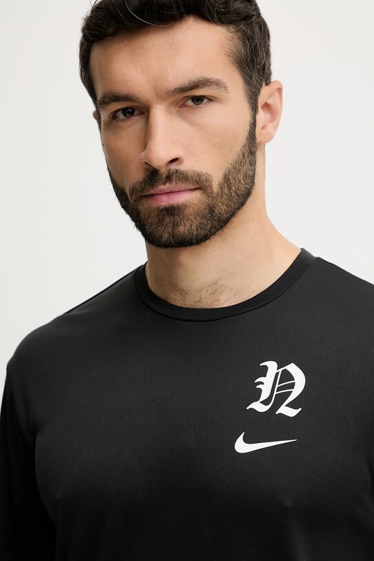 Одяг Лонгслів для тренувань Nike NESSF474 чорний