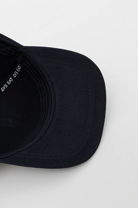 Бавовняна бейсболка EA7 Emporio Armani темно-синій AF13034.7W000334