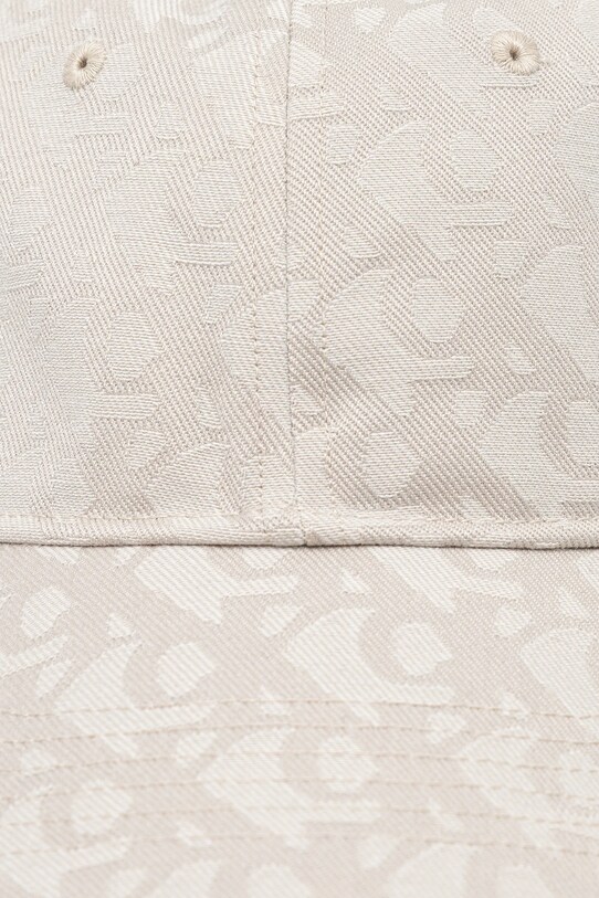Кепка Calvin Klein Jeans LV04K5058G бежевый SS25