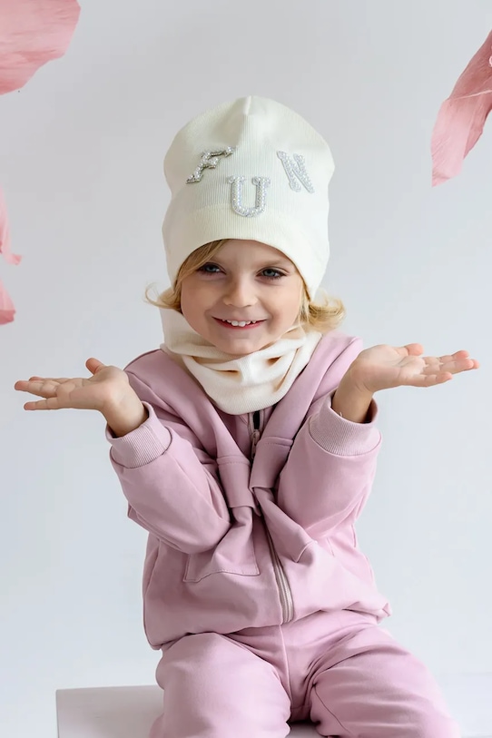 Дитяча шапка Jamiks MADONNA аплікація бежевий MADONNA.Nak.gl.JWH070.G