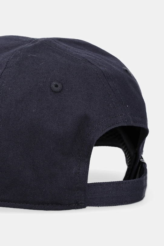 Doplnky Bavlnená šiltovka C.P. Company 18CMAC282A006288A tmavomodrá