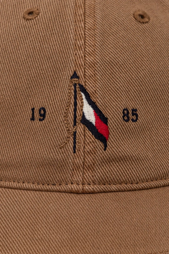 Кепка Tommy Hilfiger коричневый AM0AM13348