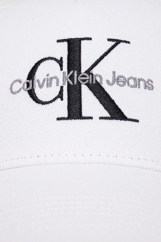 Кепка Calvin Klein Jeans LV04G5065G белый SS25