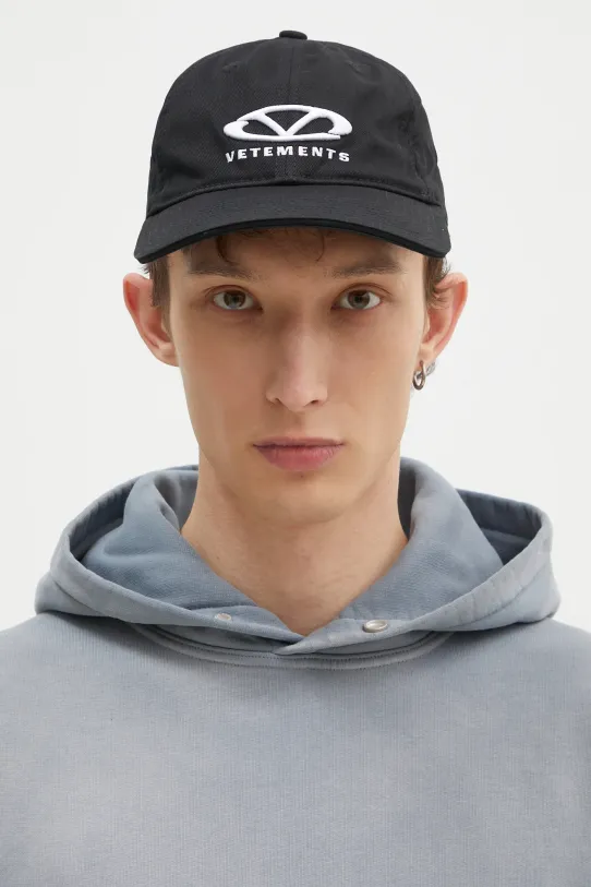 VETEMENTS cotton baseball cap Oval Logo applique black UA66CA100B