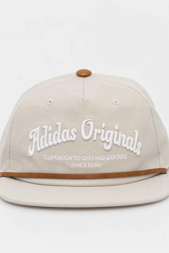 adidas Originals czapka z daszkiem FLATBRIM JD0996 beżowy SS25