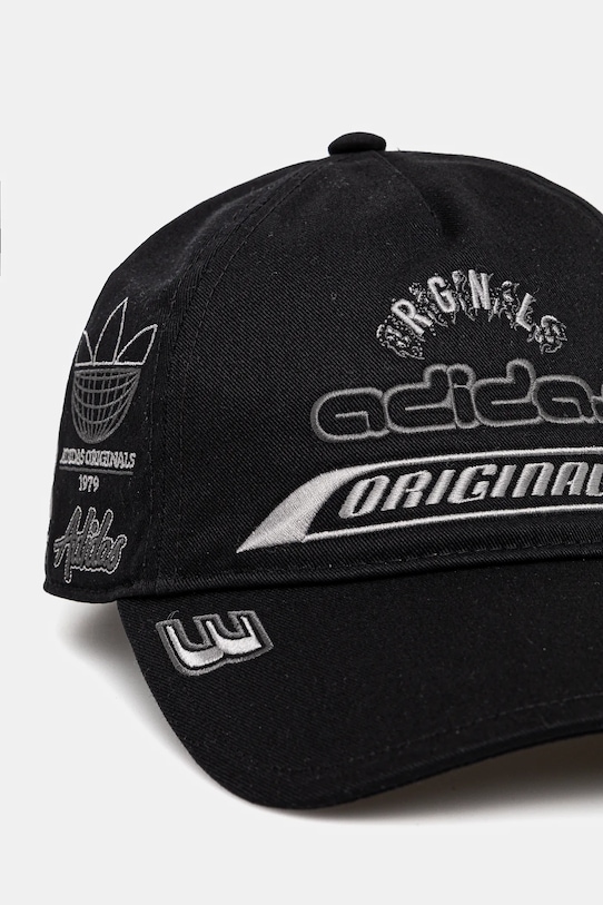 Pamučna kapa sa šiltom adidas Originals SPONSORS JD1002 crna SS25