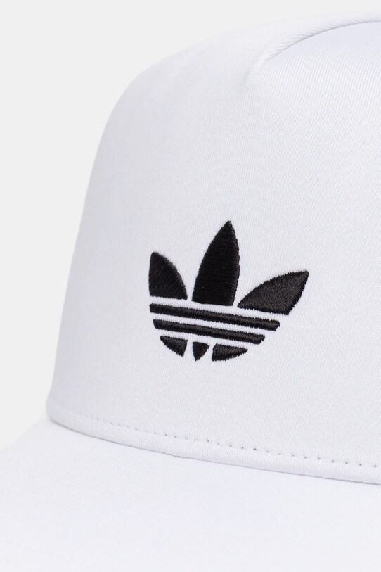 adidas Originals sapca CURVED TRUCKER JC6039 alb SS25
