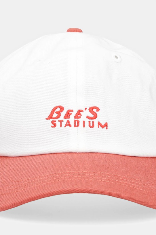 Hummel czapka z daszkiem bawełniana 227578 biały SS25