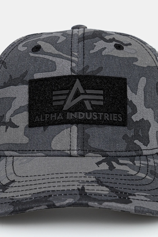 Памучна шапка с козирка Alpha Industries VLC Cap Camo 168903C сив SS25