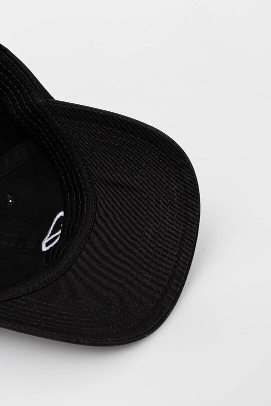 Памучна шапка с козирка Puma черен 25996