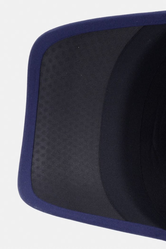 Under Armour czapka z daszkiem granatowy 6000413