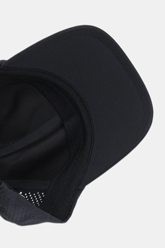 On șapcă negru 2UF10170553