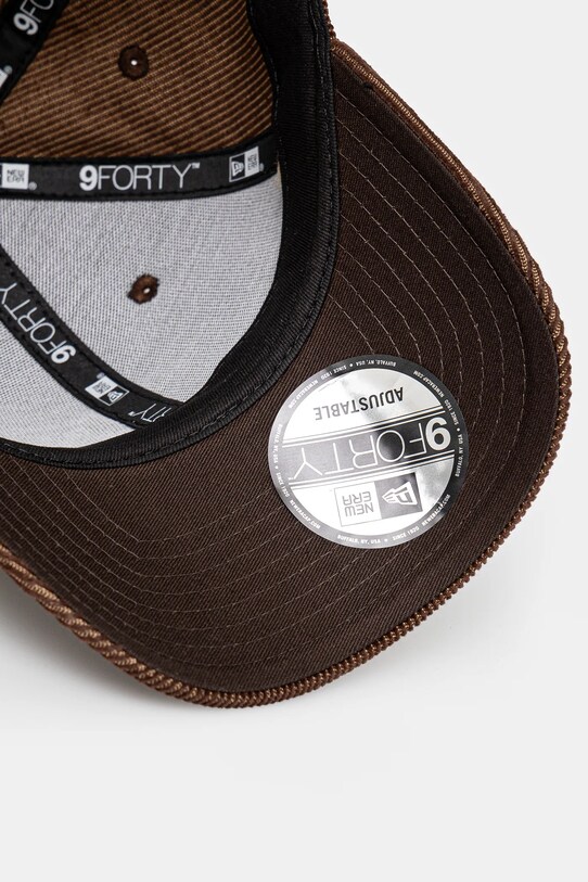 New Era czapka z daszkiem sztruksowa brązowy 60595424