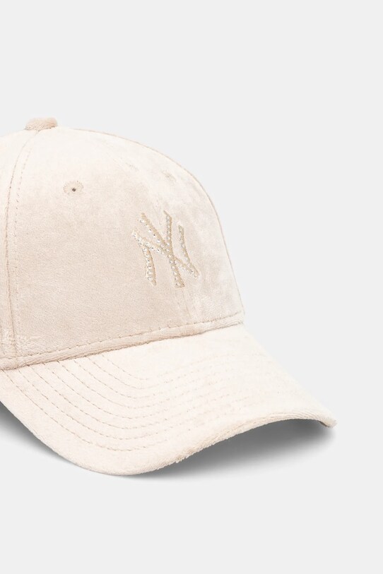 New Era czapka z daszkiem welurowa 60595352 beżowy SS25