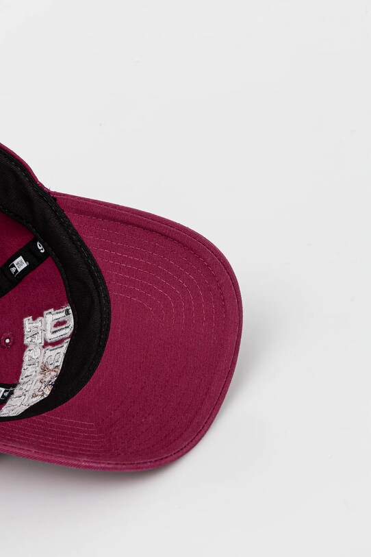 Bombažna bejzbolska kapa New Era x Looney Tunes rdeča 60595269
