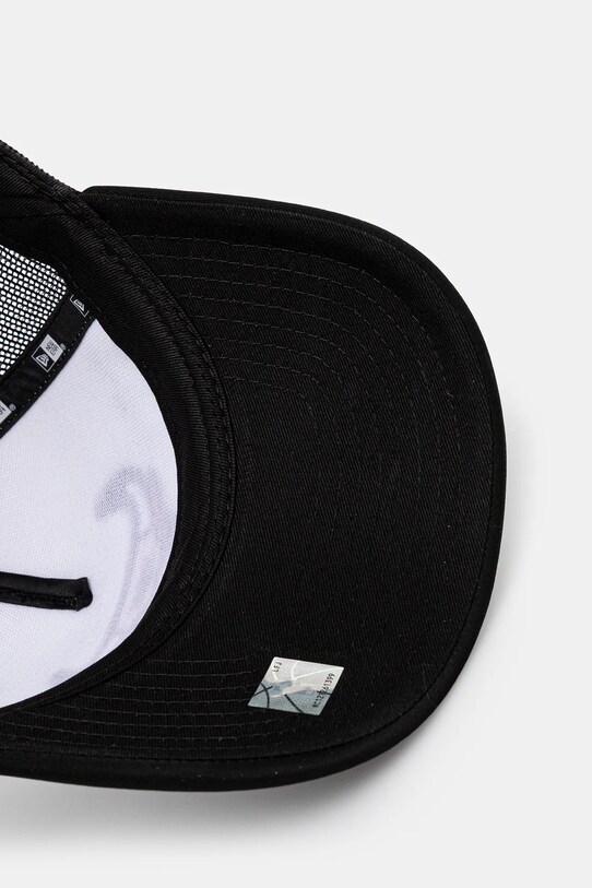 Шапка с козирка New Era NBA Flower Trucker Bulls черен 60595281