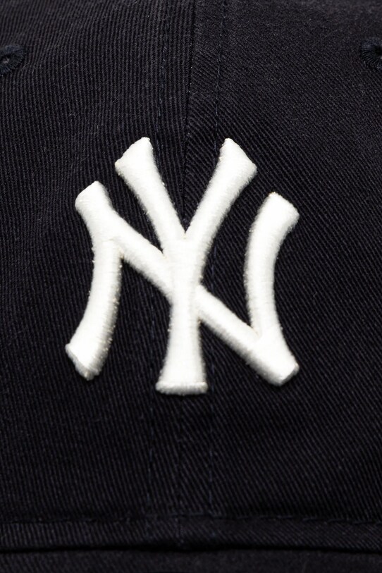 Šiltovka New Era Distressed 920 NYY 60595226 tmavomodrá SS25