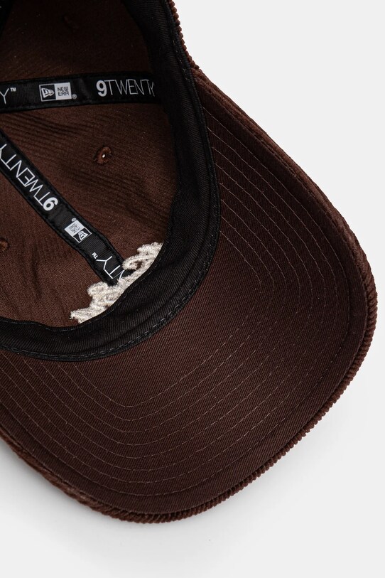 New Era corduroy baseball cap Premium Cord 920 brown 60595316