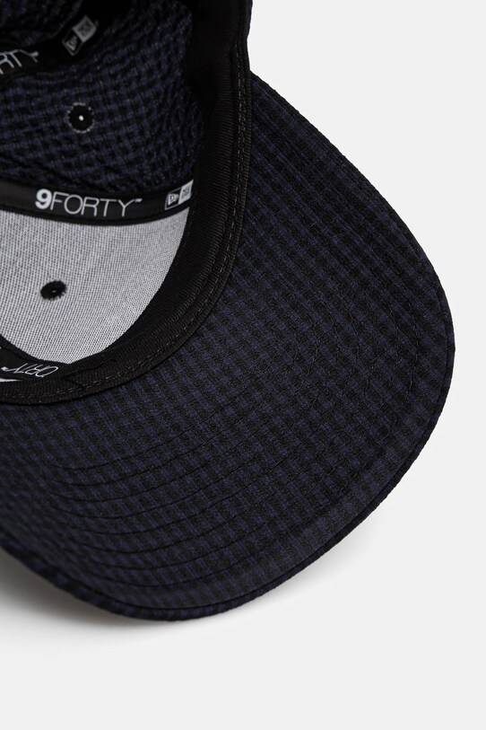 Kšiltovka New Era Seersucker 940 NYY námořnická modř 60595251