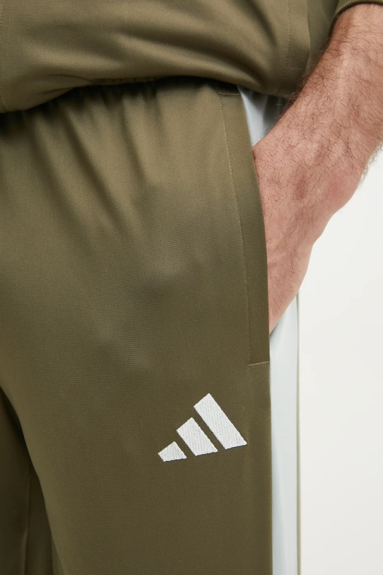 Спортивний костюм adidas TR CB TS JI8897