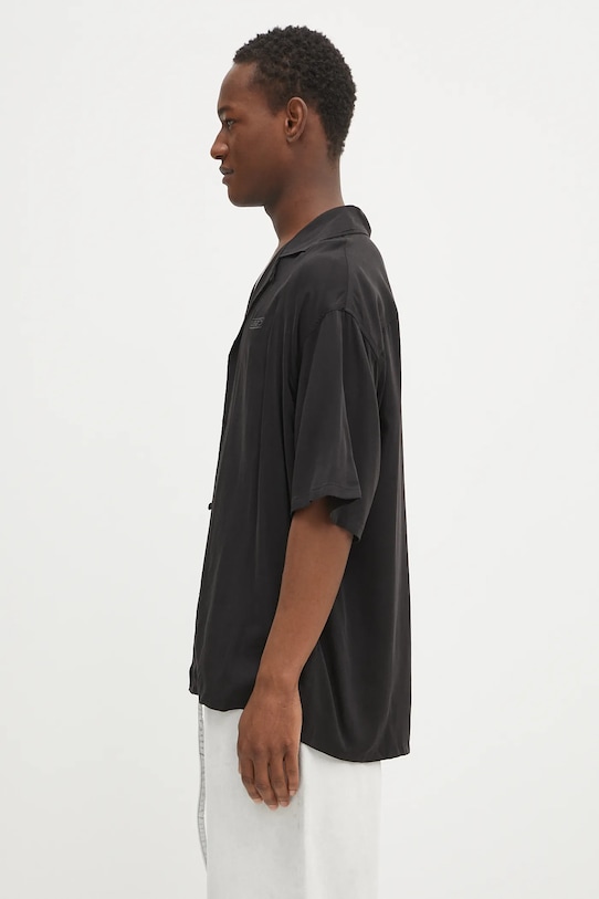 Риза 032C '111' S25.URW.1302.000 черен SS25