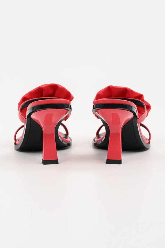 Обувь Кожаные шлепанцы Karl Lagerfeld KARMEL KL33624.0DD красный