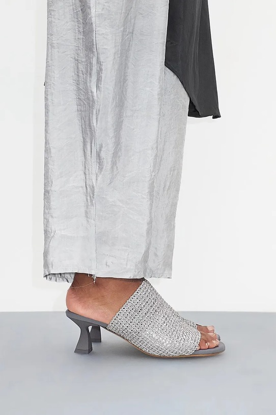 Шлепанцы Miista Marilia E8.3846 серебрянный