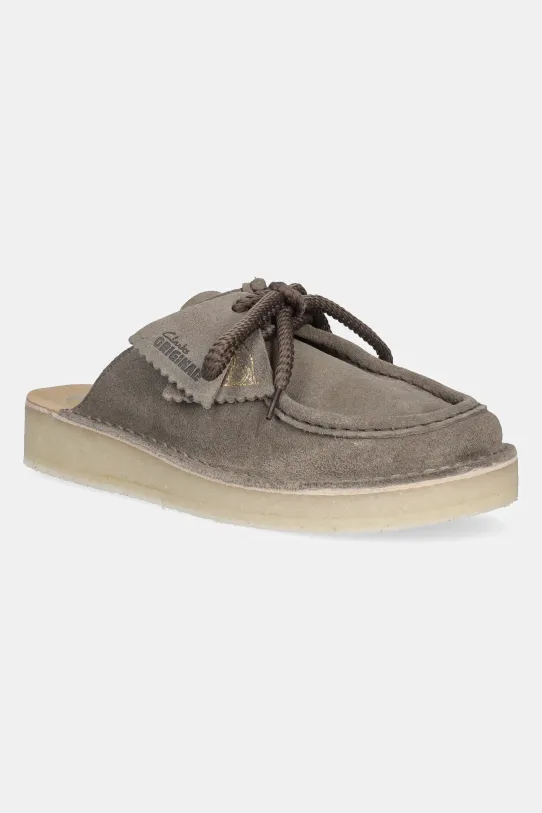 Clarks Originals ciabatte slide in camoscio Desert Nomad mules grigio 26180181