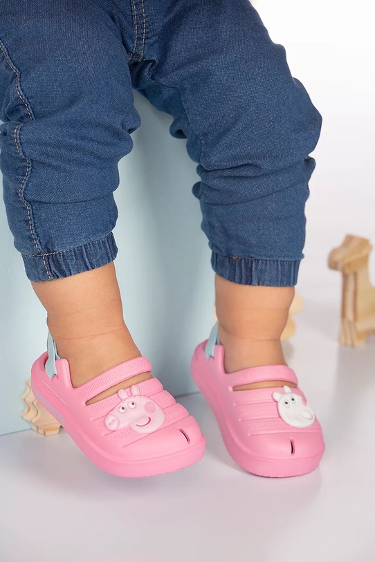 Dětské pantofle Havaianas BABY CLOG PEPPA PIG 4148462.PPYA