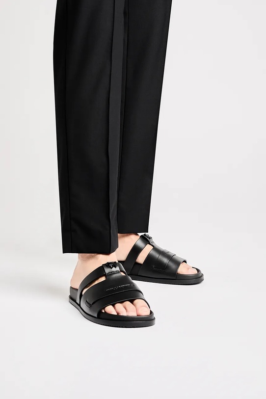 Kožené šľapky Karl Lagerfeld KADEN KL72125.000