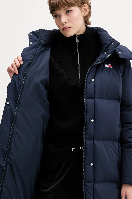 Páperová bunda Tommy Jeans tmavomodrá DW0DW21977