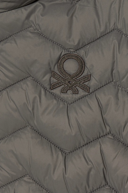 Chłopiec United Colors of Benetton bezrękawnik dziecięcy 2TWDCJ00R.G.Season.PPYA szary