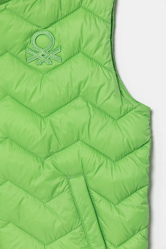 Chłopiec United Colors of Benetton bezrękawnik dziecięcy 2TWDGJ00G.P.Season.PPYA zielony