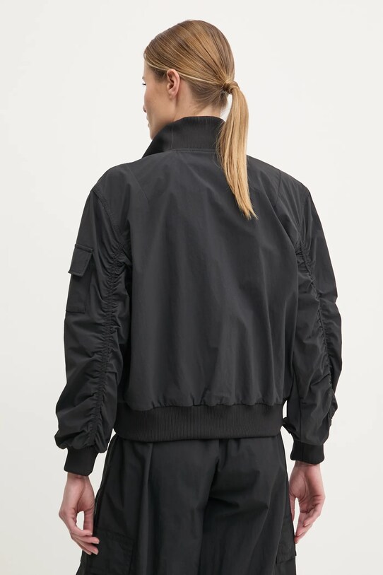 Odzież adidas Originals kurtka Essential JD4792 czarny
