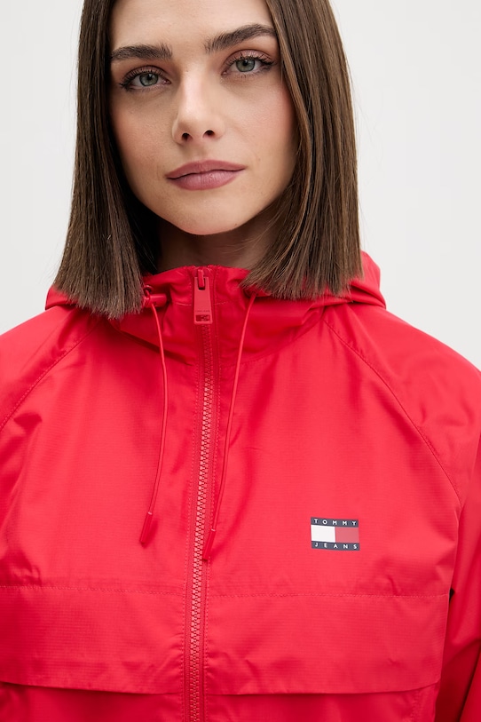 Tommy Jeans преходно яке дамско червен DW0DW20672