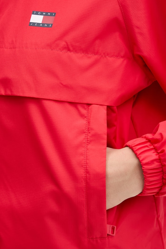 Tommy Jeans преходно яке дамско DW0DW20672 червен