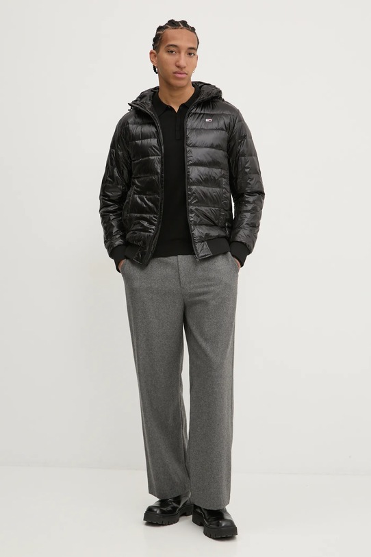 Пухова куртка Tommy Jeans з капюшоном чорний DM0DM20659