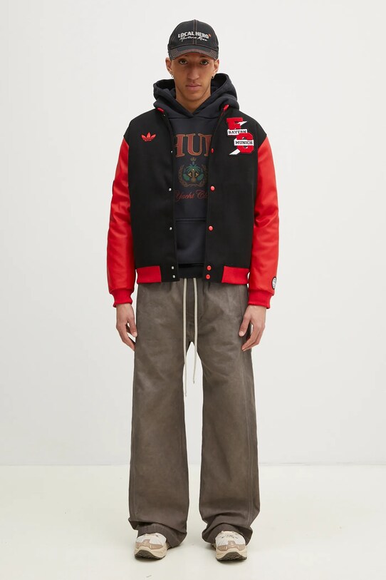 Bomber μπουφάν από μαλλί adidas Performance FC Bayern Muenchen VRCT Jacket JF0584