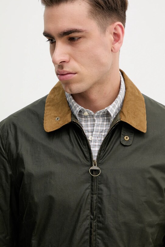 Памучно яке Barbour Newbury Wax Jacket зелен MWX2449
