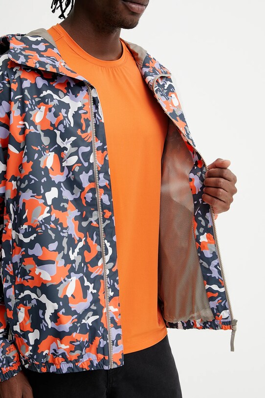 Helly Hansen esődzseki CORE GRAPHIC 54280