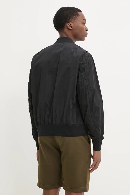 Одежда Куртка C.P. Company 18CMOW010A005904G чёрный